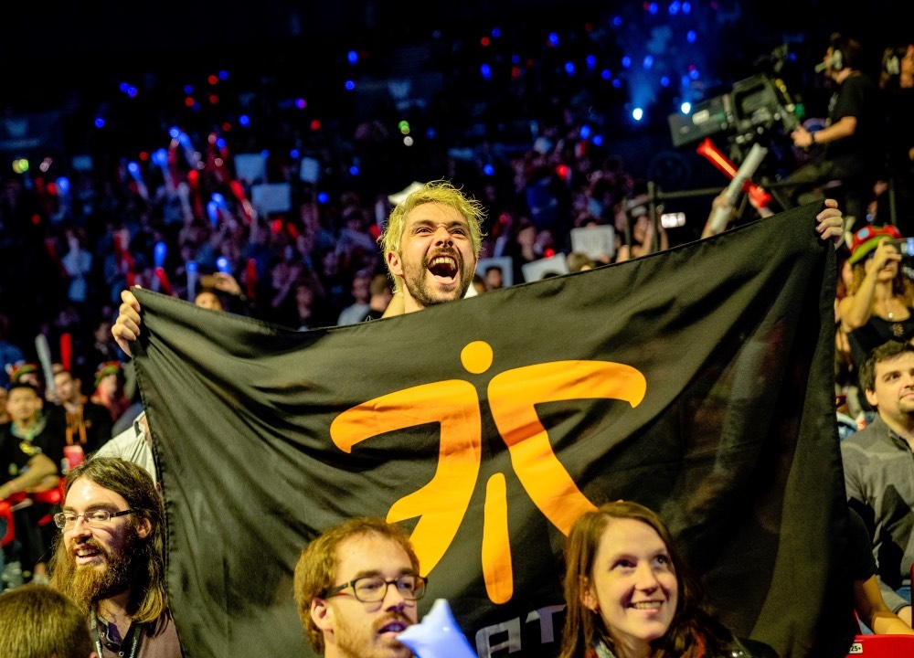 Esports چیست | صفر تا صد ورزش های الکترونیک را بشناسید Public