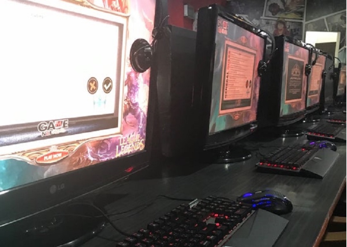 لذت PS5 و ایکس باکس گروهی در بهترین مراکز گیم نت تهران + آدرس و مشخصات  Game